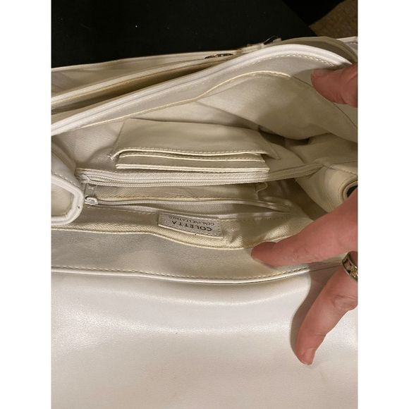 Coletta Genuine White Cream Leather Crossbody Bag Like New w/Sliding Wallet - Picture 3 of 8
